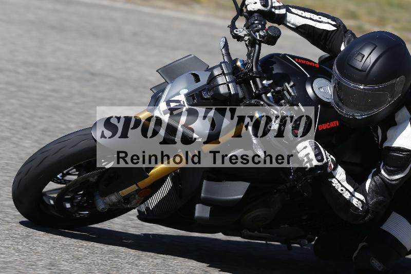 /07 09.04.2026 Cornu Master School ADR/Gruppe blau/4